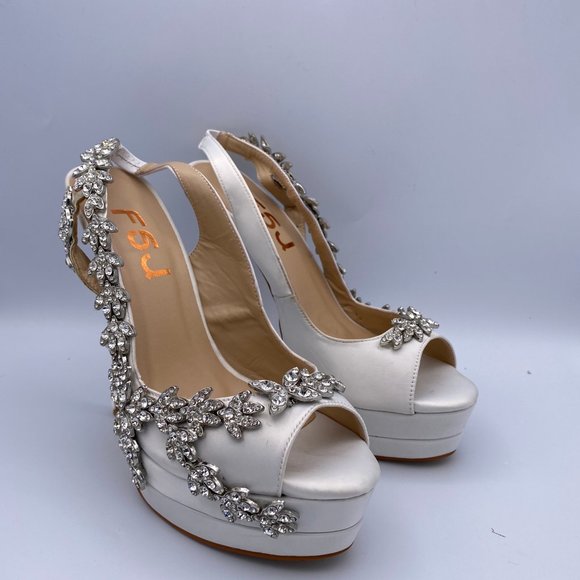 FSJ White Satin Slingback Bridal Heels Rhinestone - Picture 5 of 10